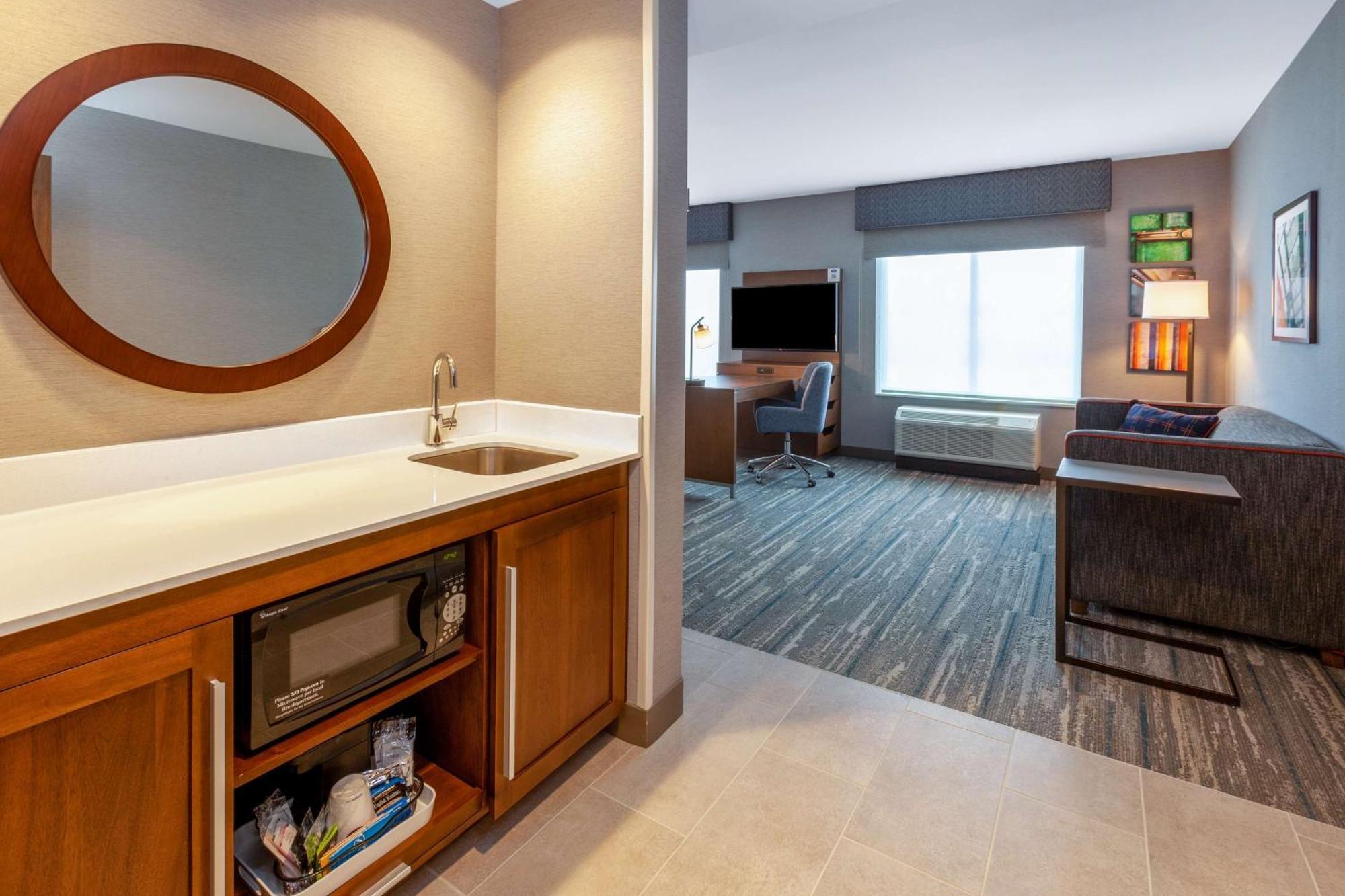 Hampton Inn & Suites Bloomfield Hills Detroit エクステリア 写真