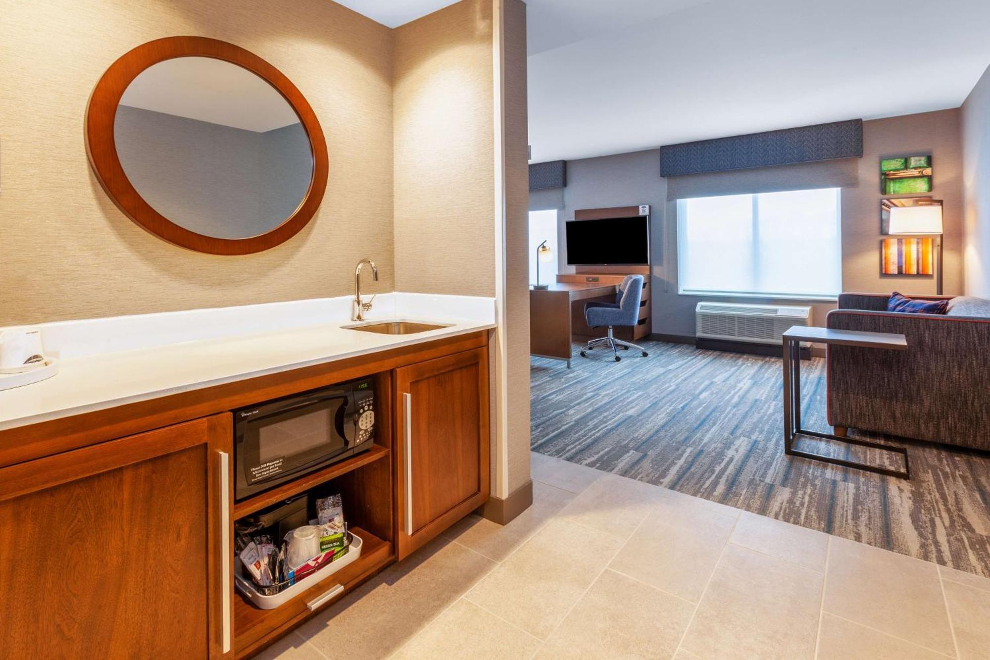 Hampton Inn & Suites Bloomfield Hills Detroit エクステリア 写真
