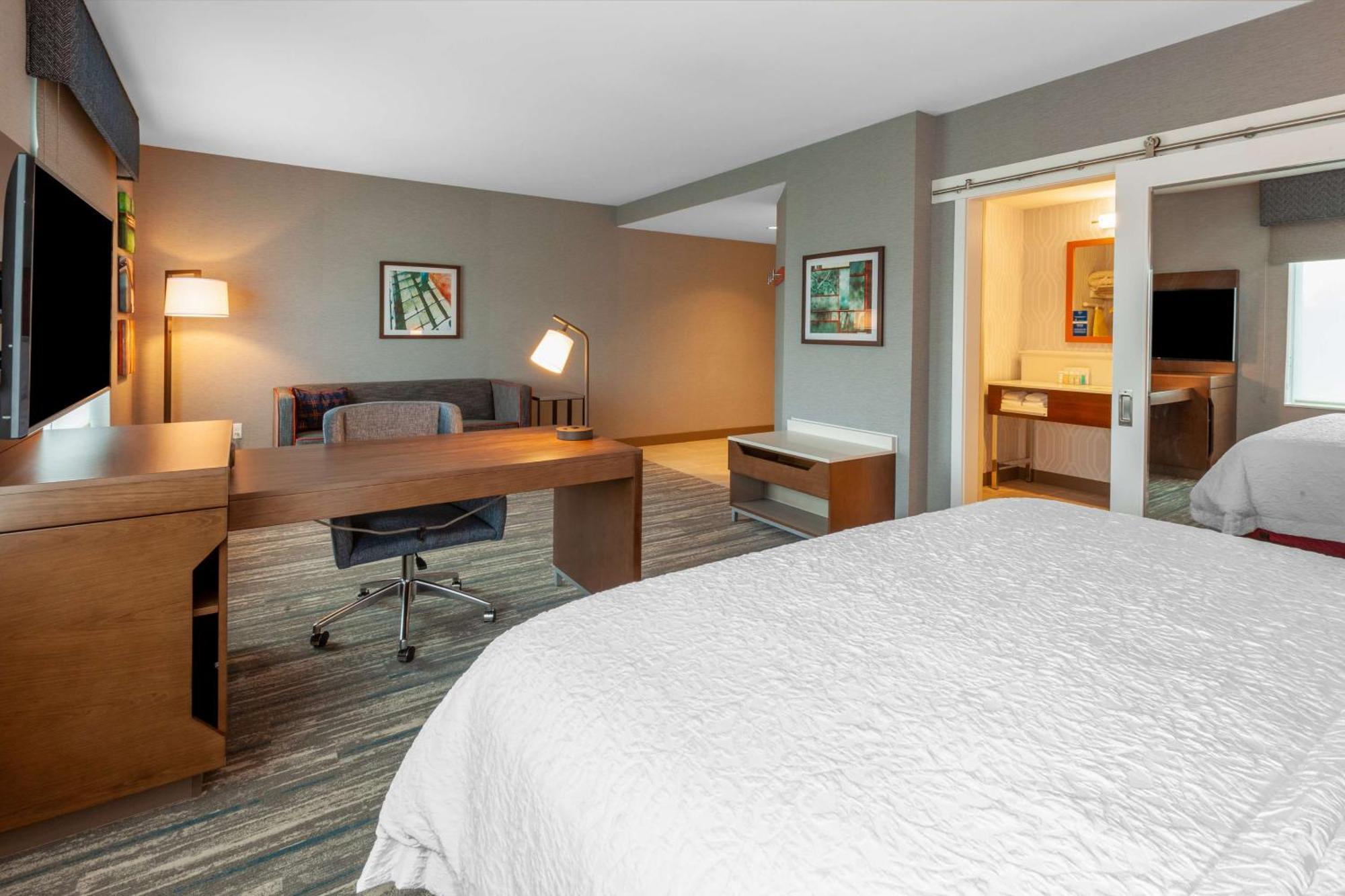 Hampton Inn & Suites Bloomfield Hills Detroit エクステリア 写真