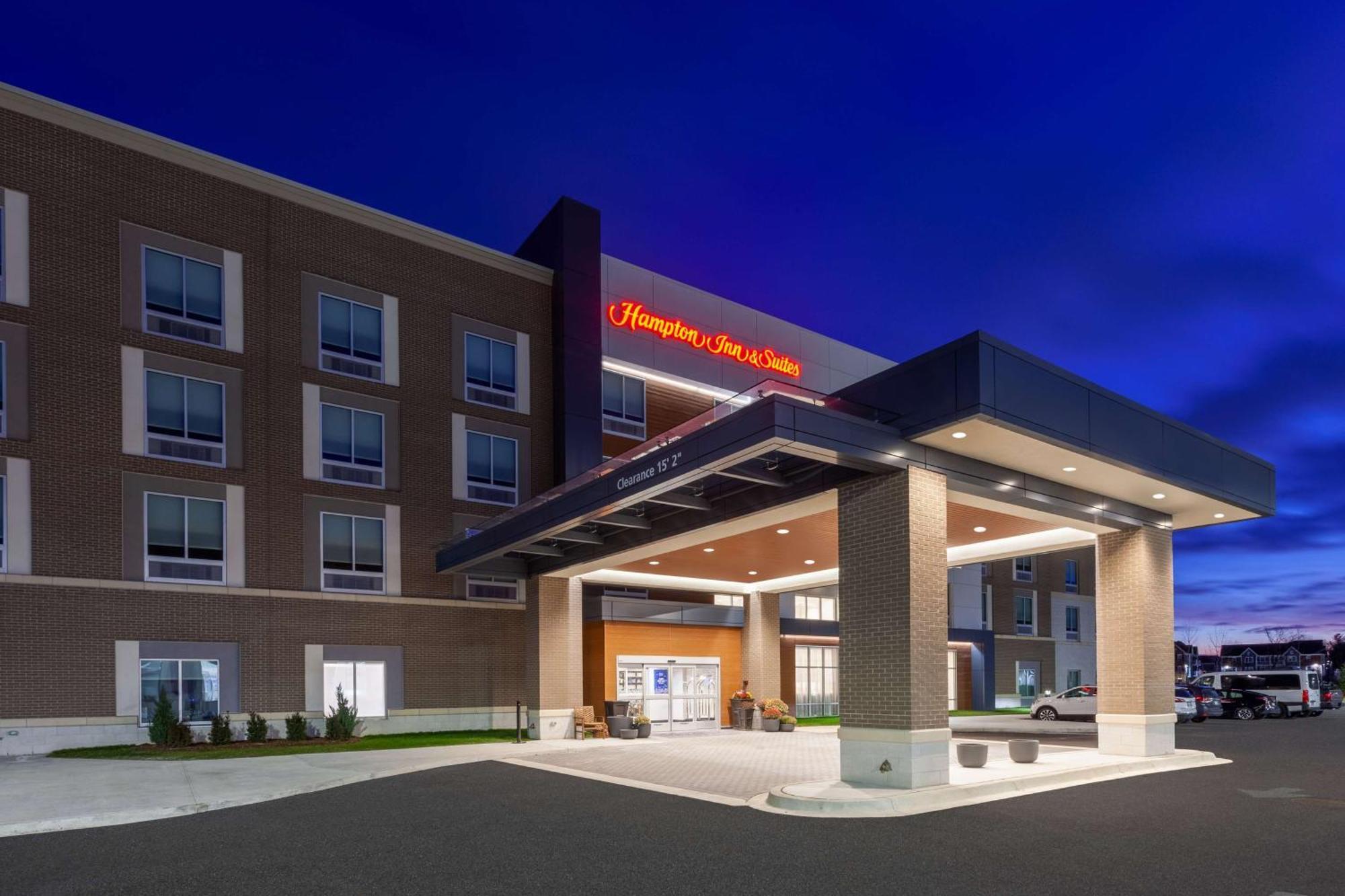 Hampton Inn & Suites Bloomfield Hills Detroit エクステリア 写真