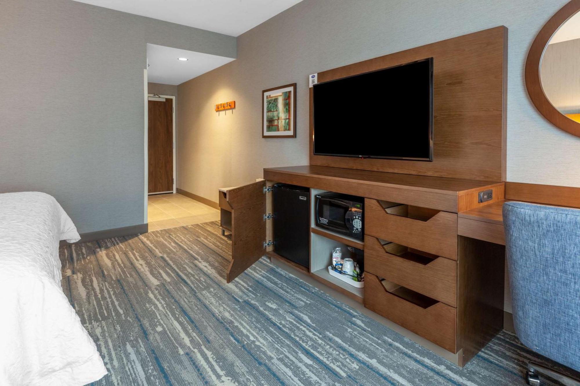 Hampton Inn & Suites Bloomfield Hills Detroit エクステリア 写真