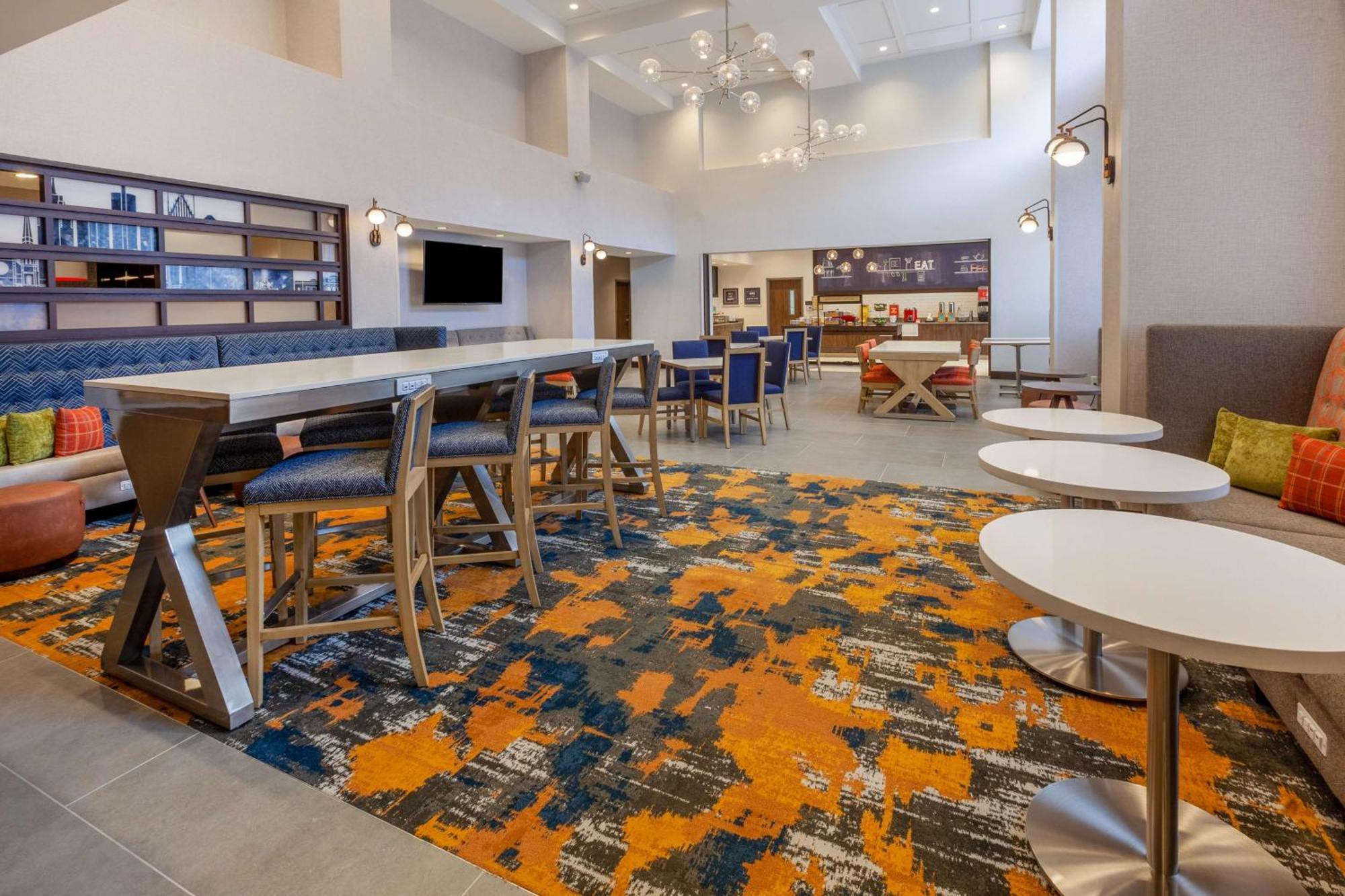 Hampton Inn & Suites Bloomfield Hills Detroit エクステリア 写真